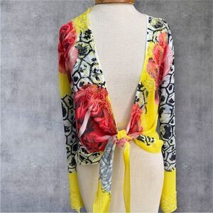 Maria Vasquez vintage top. Wear with bralette or camisole.really stunning!